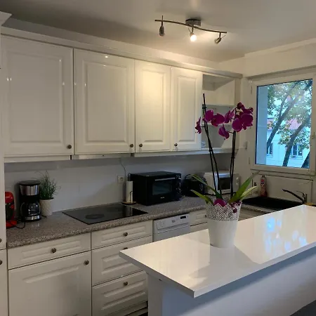 Lieu De Ressourcement A Robinson Apartment Le Plessis-Robinson